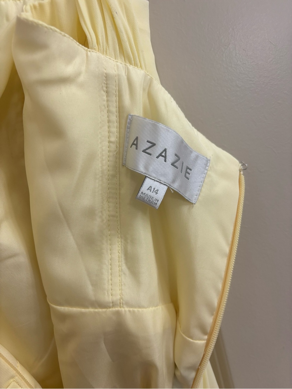 Azazie Jacey - Picture 5 of 8